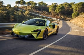 mclaren Artura