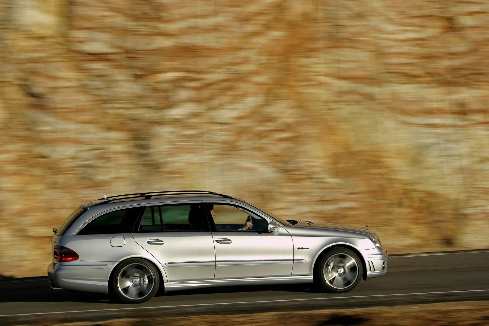 Mercedes_E-Class_AMG_3_generation_restyling__Estate_5-door__2.jpg