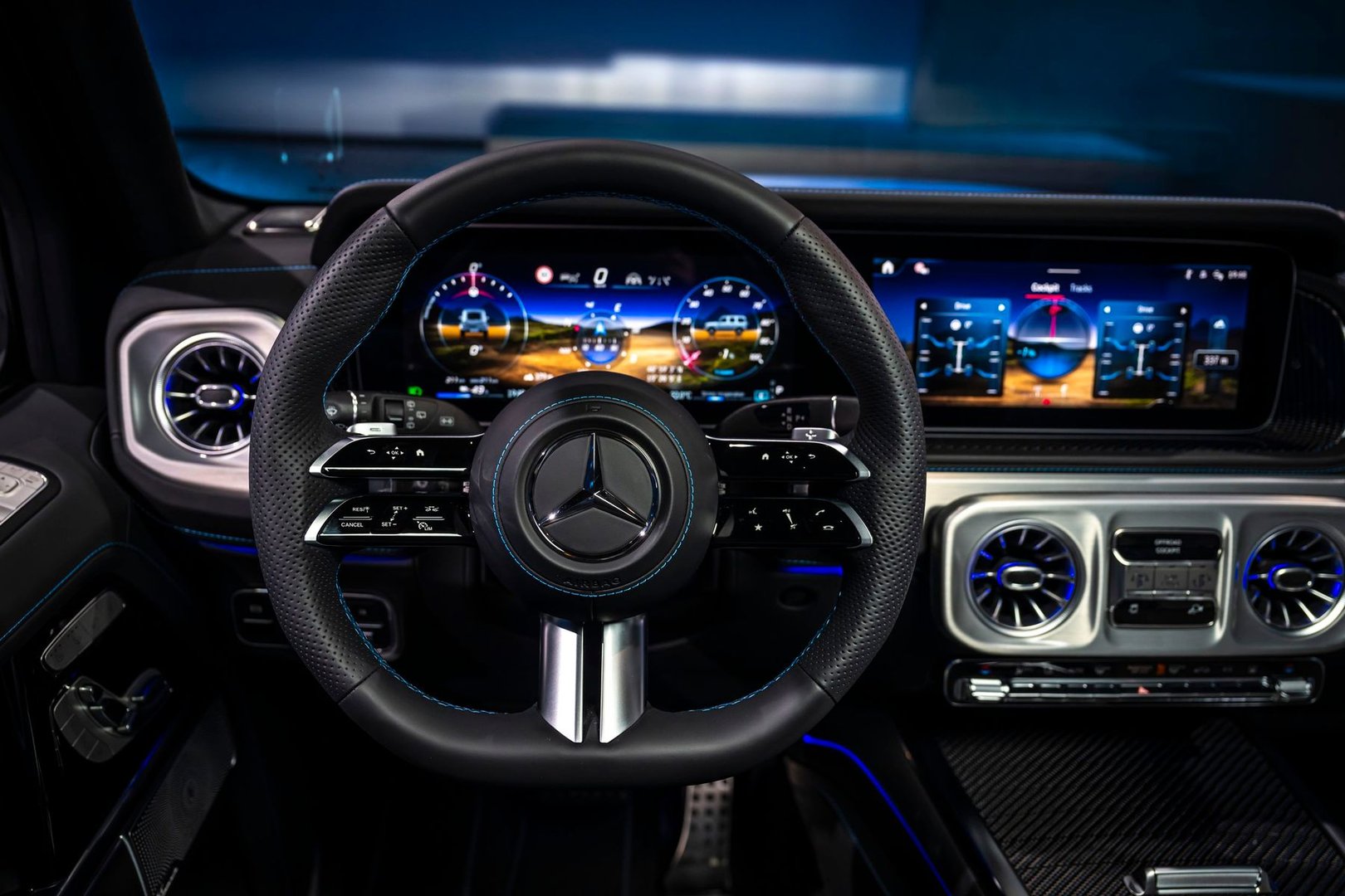 mercedes-benz_G-Class_3_generation_restyling__SUV_5-doors__44.jpg