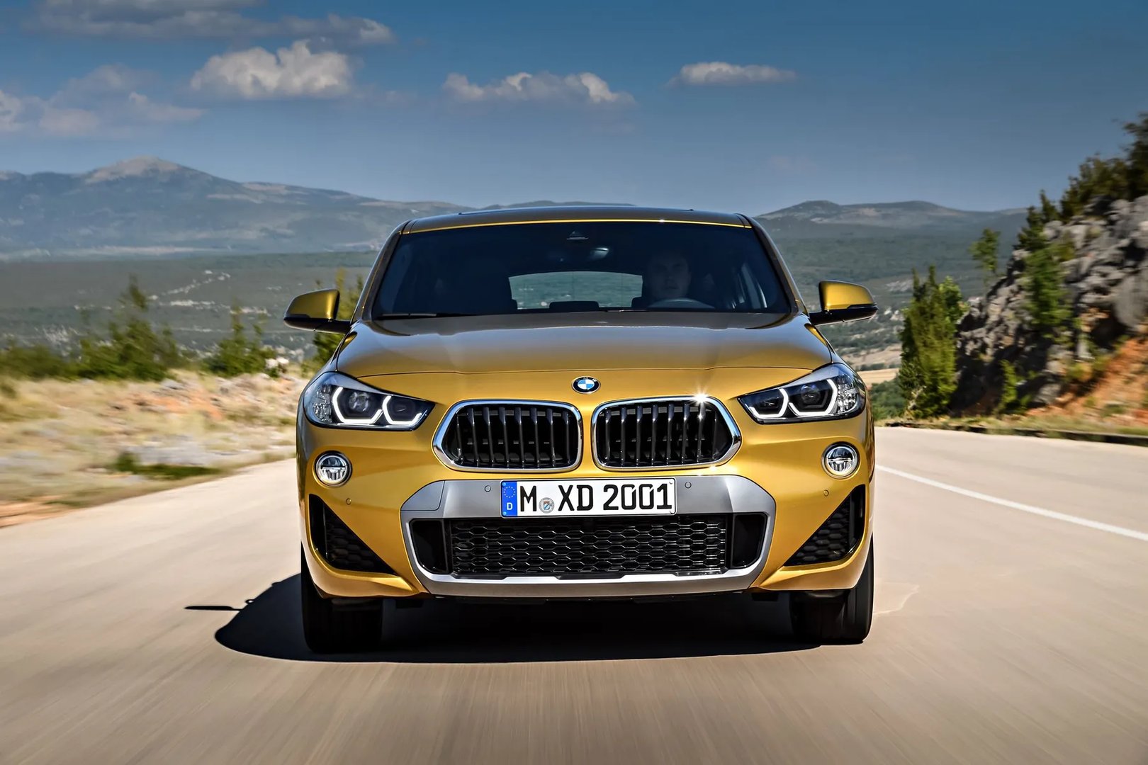 BMW_X2_1_generation__SUV_5-doors__10.jpg