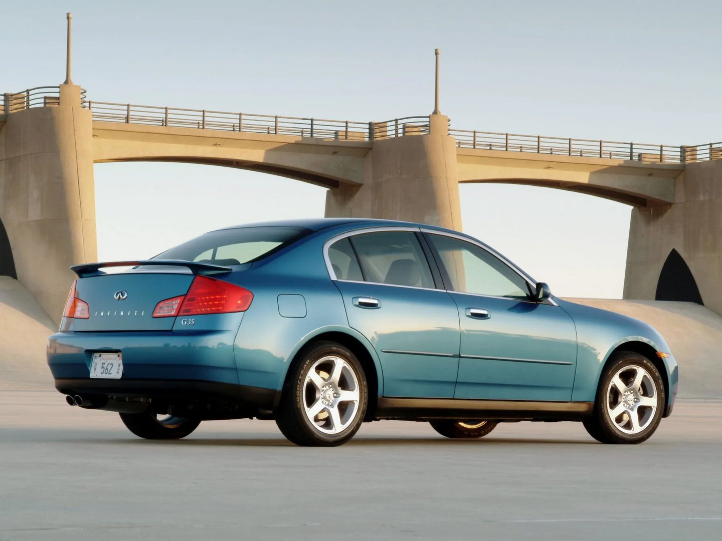 Infiniti_G_3_generation__Sedan__5.jpg