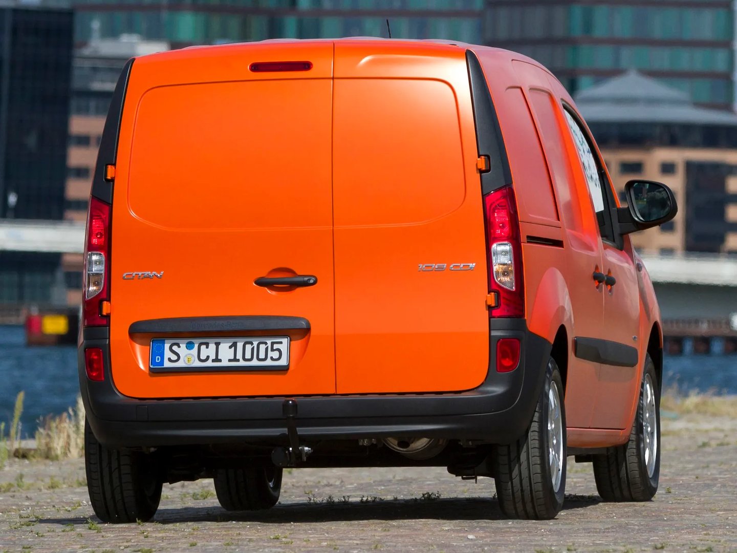 Mercedes_Citan_1_generation__Van__2.jpg