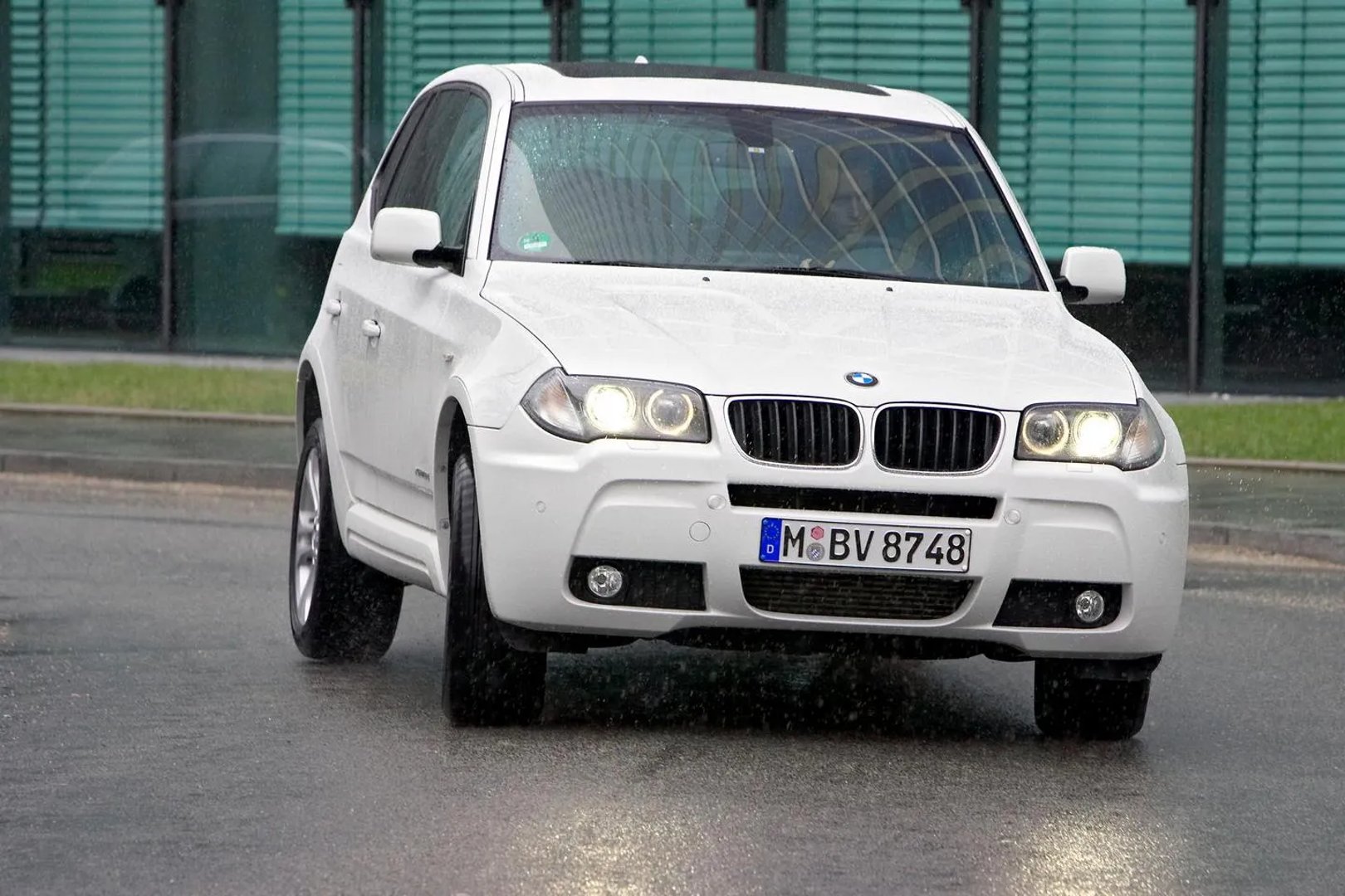 1 generation, restyling 