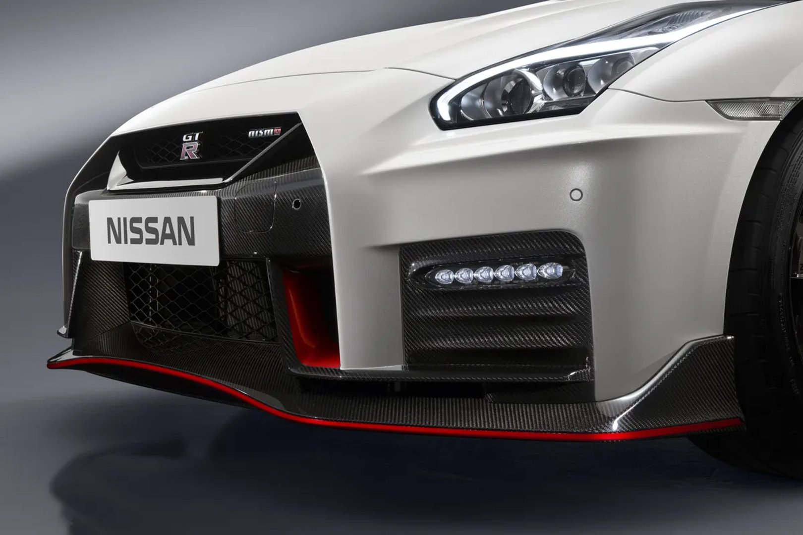 Nissan_GT-R_1_generation_restyling_3__Coupe__11.jpg