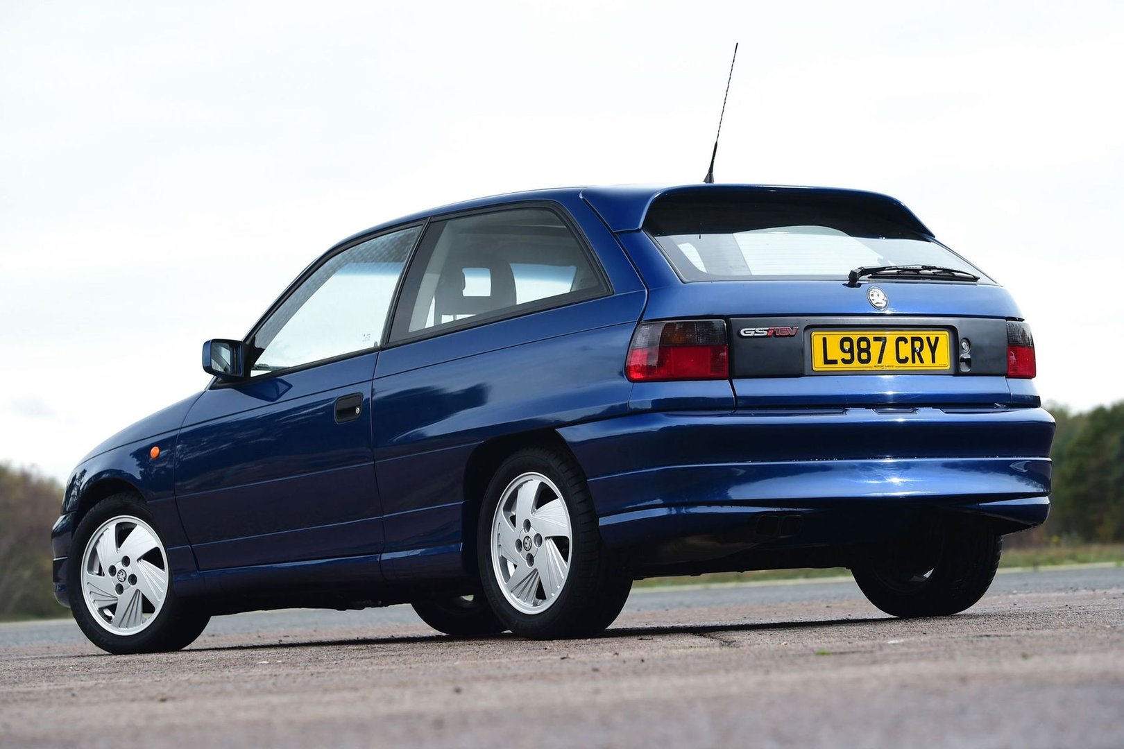 vauxhall_Astra_3_generation__Mini_3-doors__3.jpg