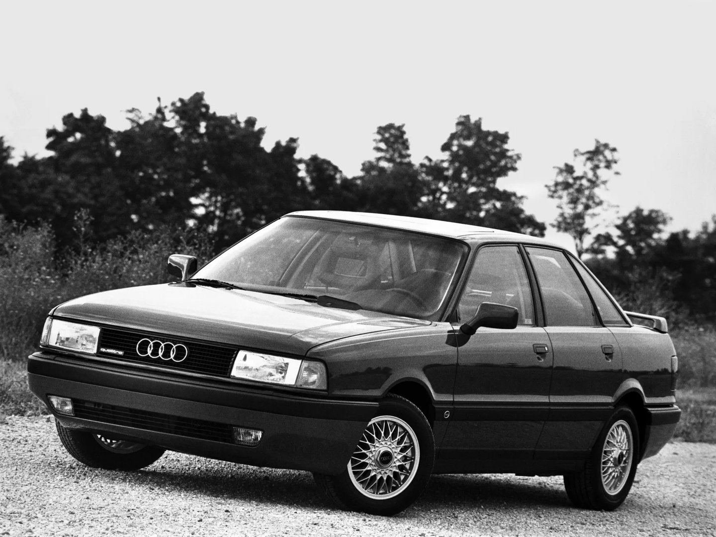 Audi_90_2_generation__Sedan__7.jpg
