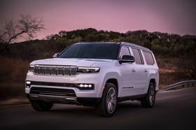 jeep Grand Wagoneer