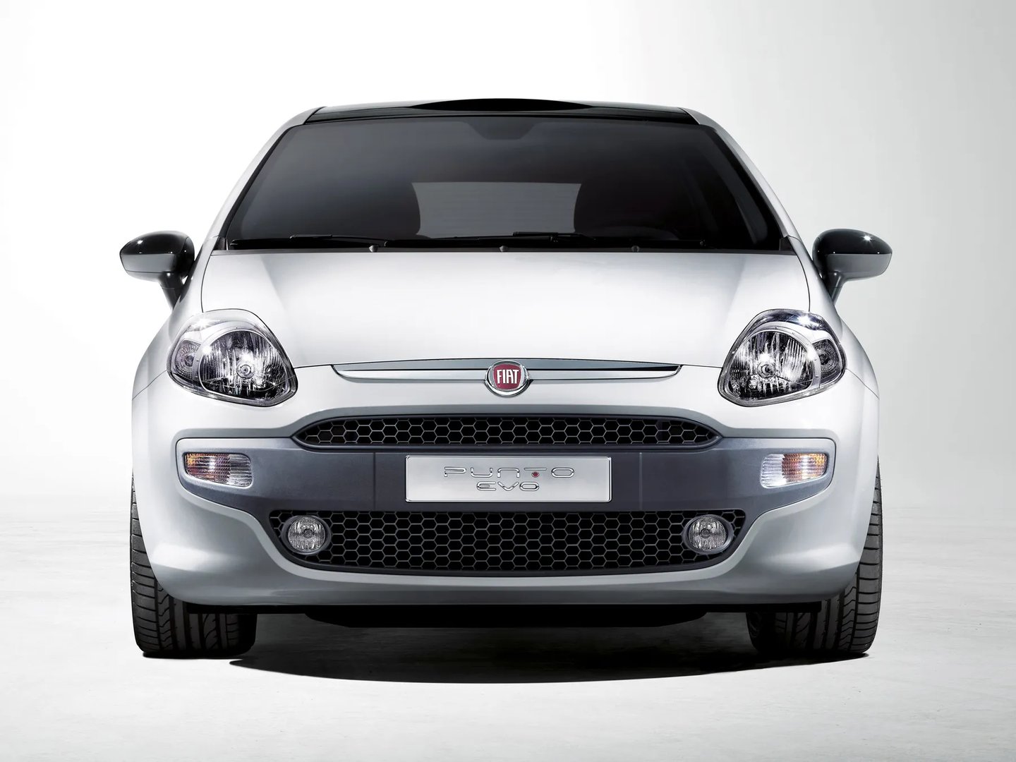 Fiat_Punto_3_generation_restyling__Mini_3-doors__4.jpg