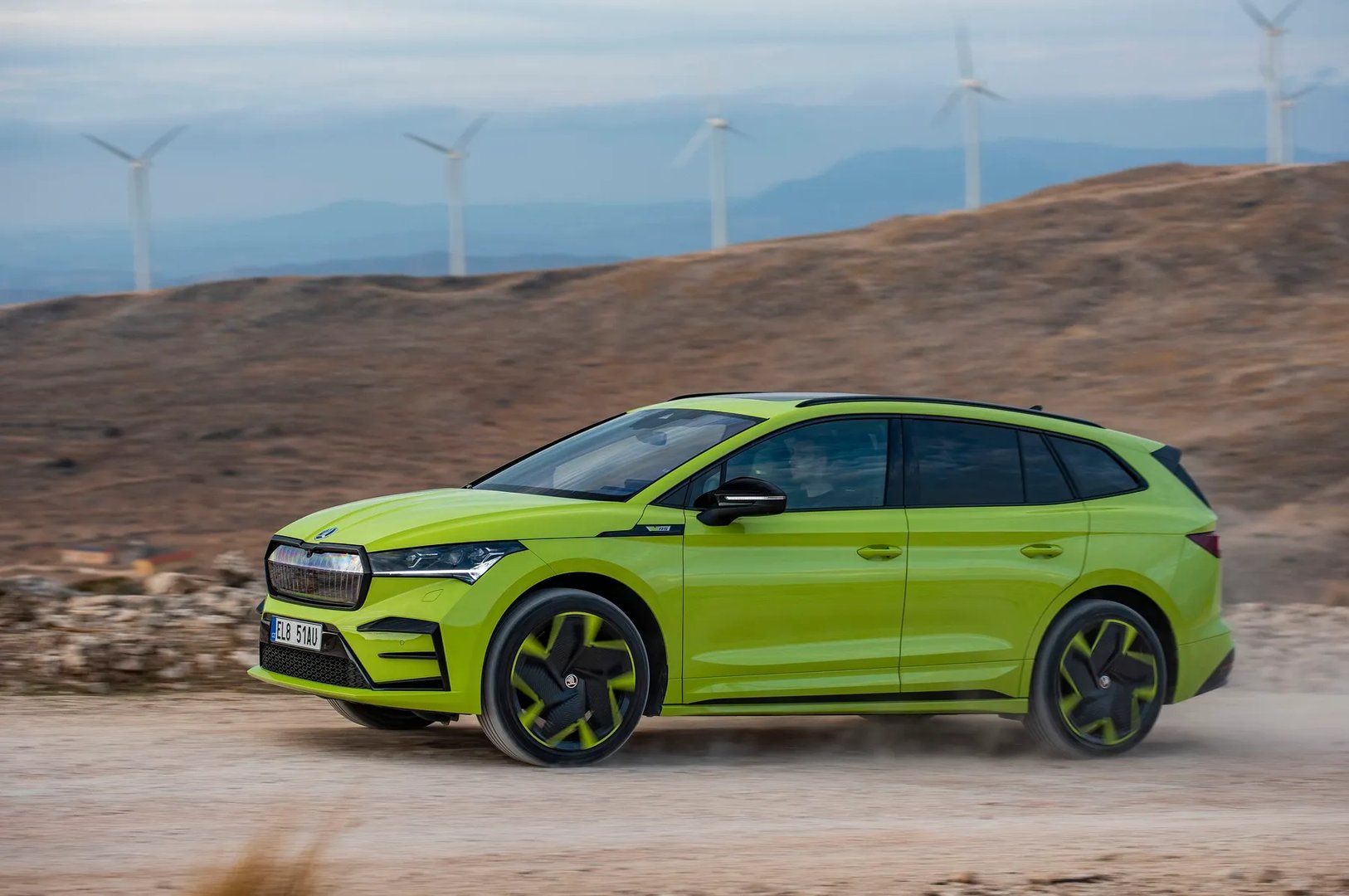 Skoda_Enyaq_iV_RS_1_generation__SUV_5-doors__13.jpg