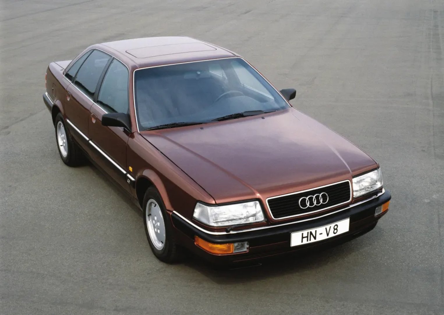 Audi_V8_1_generation__Sedan__7.jpg