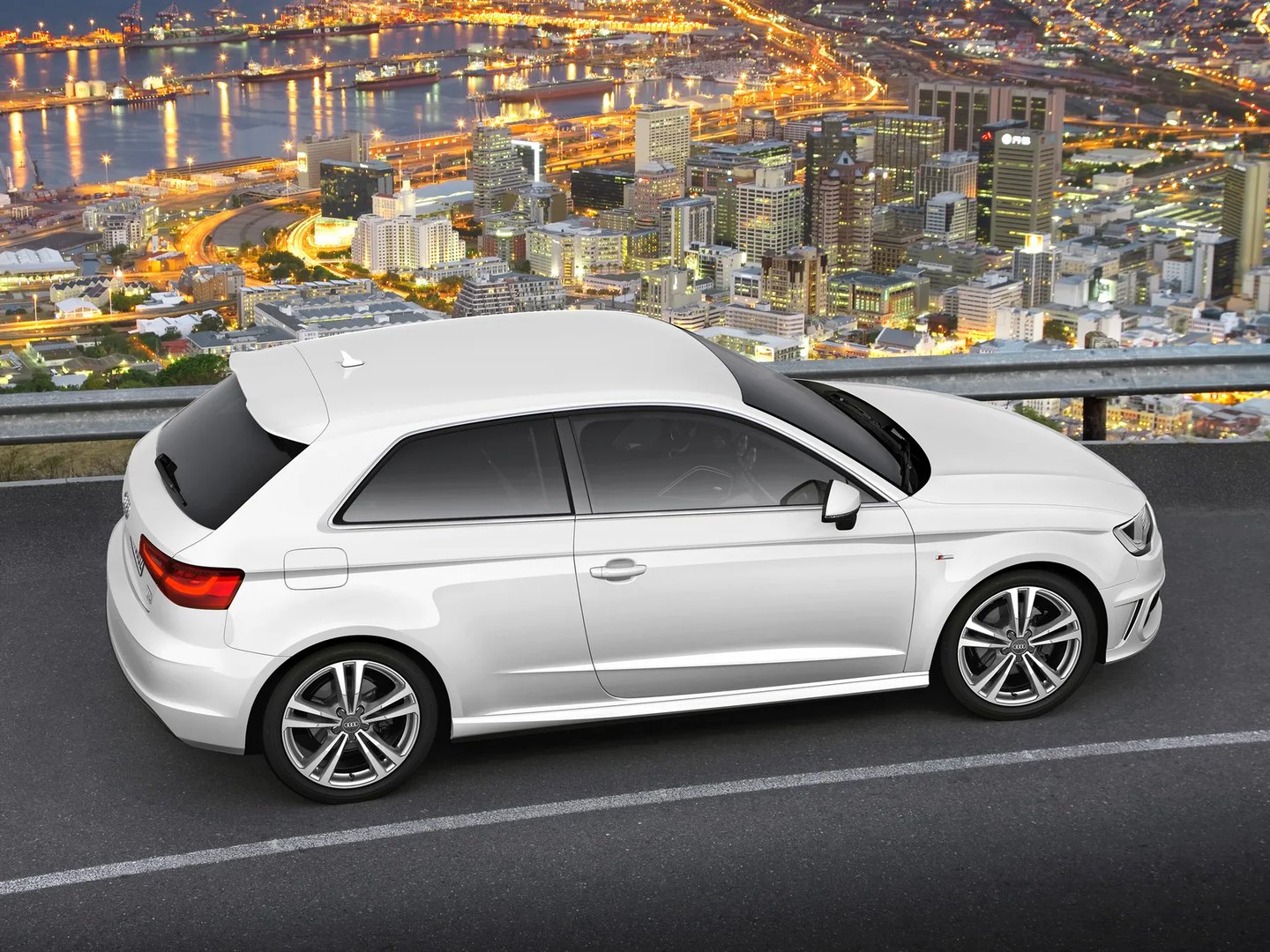 Audi_A3_3_generation__Hatchback_3-door__4.jpg