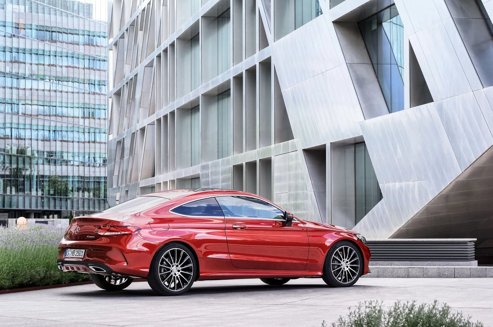 Mercedes_C-Class_4_generation__Coupe__2.jpg