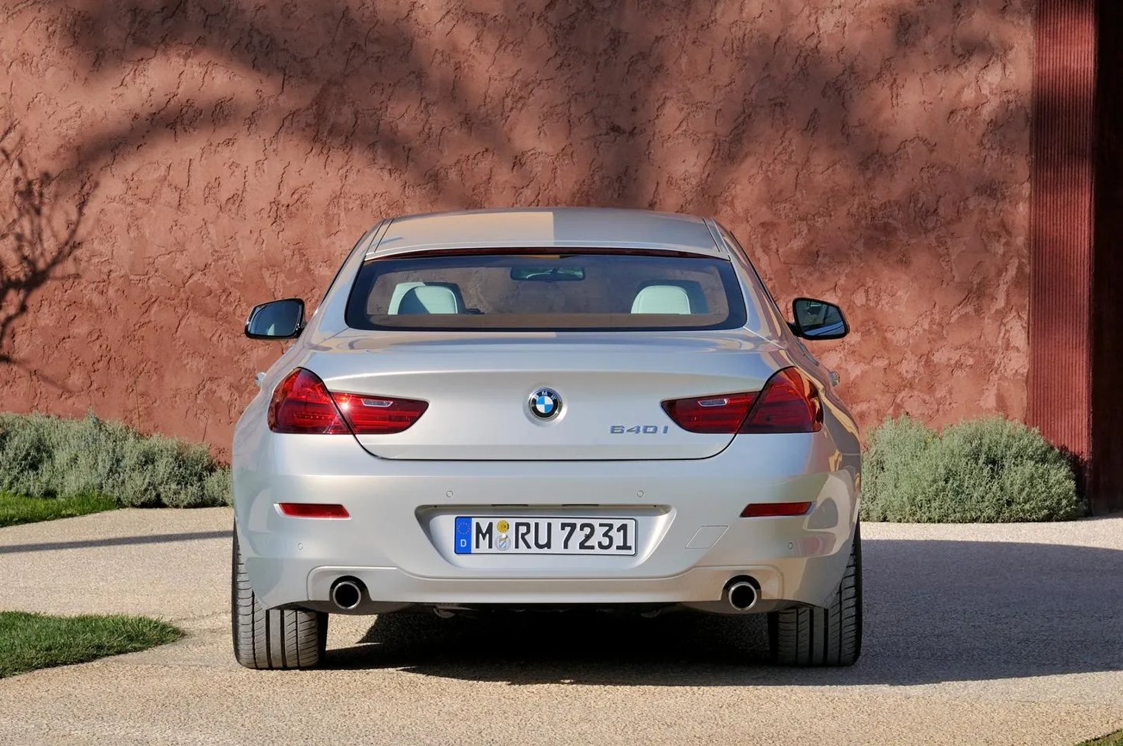 BMW_6_series_3_generation__Sedan__3.jpg