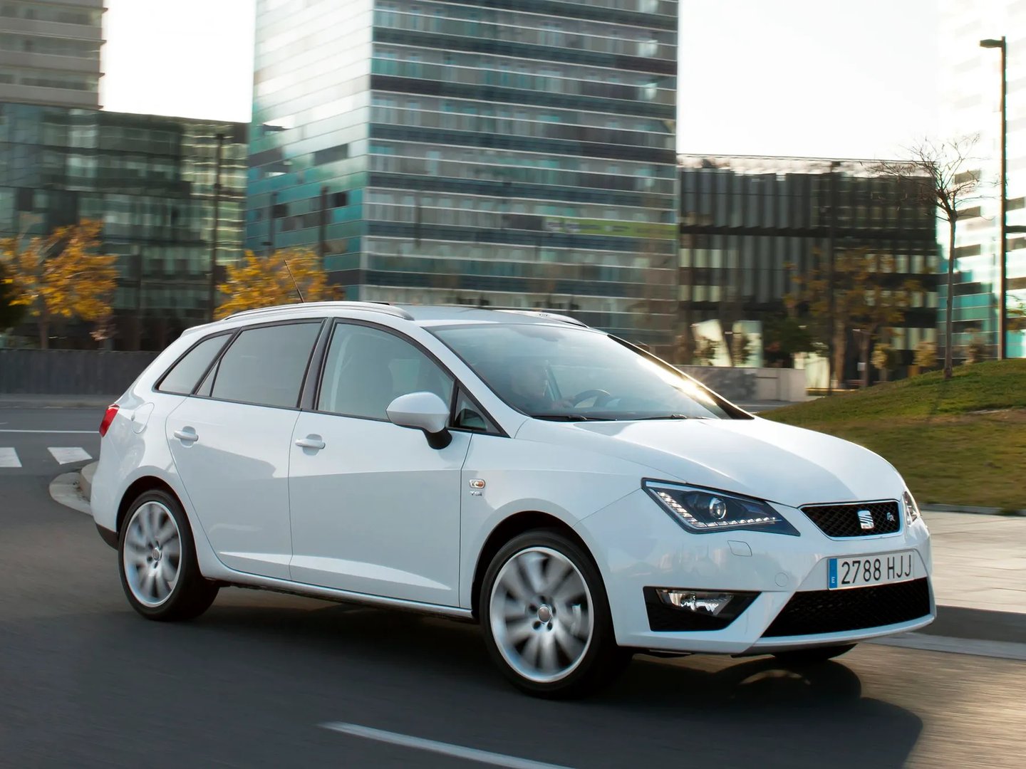 SEAT_Ibiza_4_generation_restyling__Estate_5-door__8.jpg