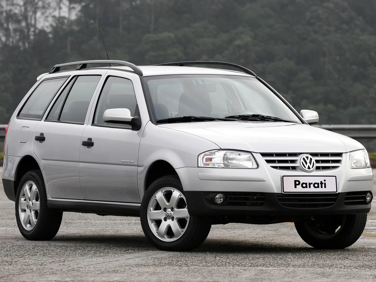 Volkswagen_Parati_3_generation__Estate_5-door__3.jpg