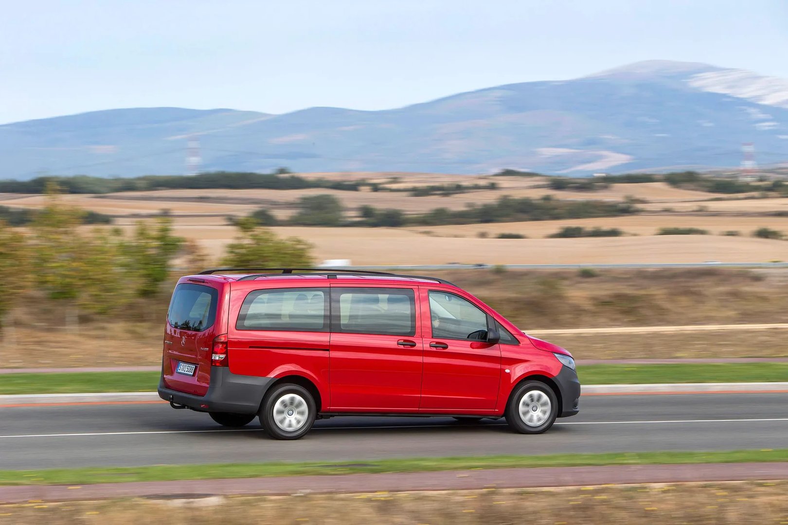 Mercedes_Vito_3_generation__Minivan__4.jpg