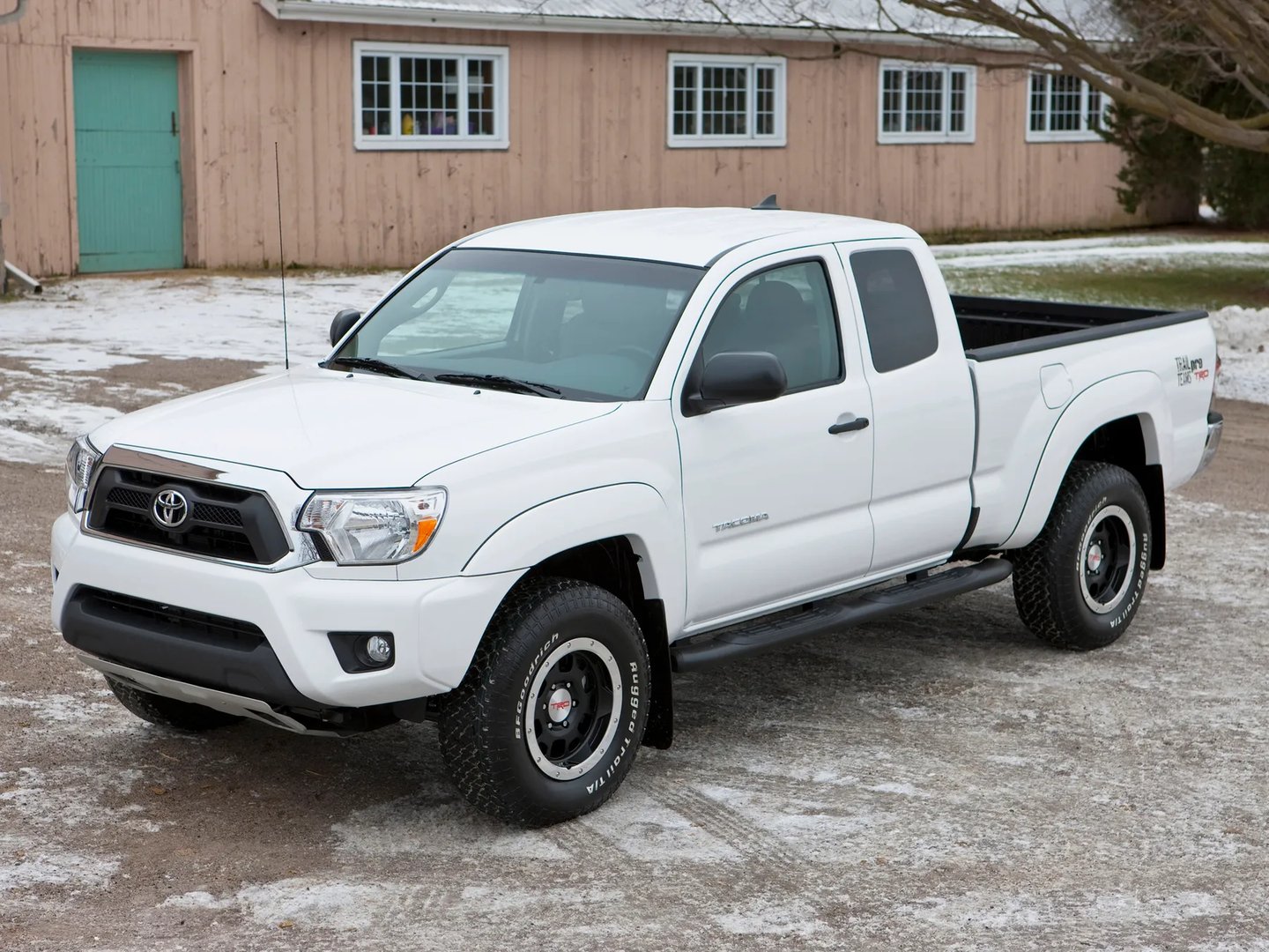 Toyota_Tacoma_2_generation_restyling__Pickup_1.5-cab__9.jpg