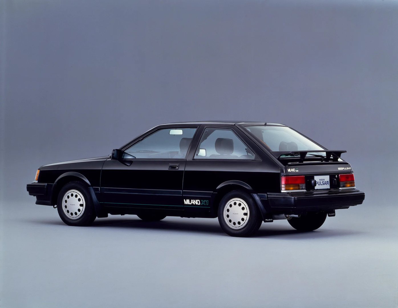 Nissan_Pulsar_2_generation__Mini_3-doors__5.jpg