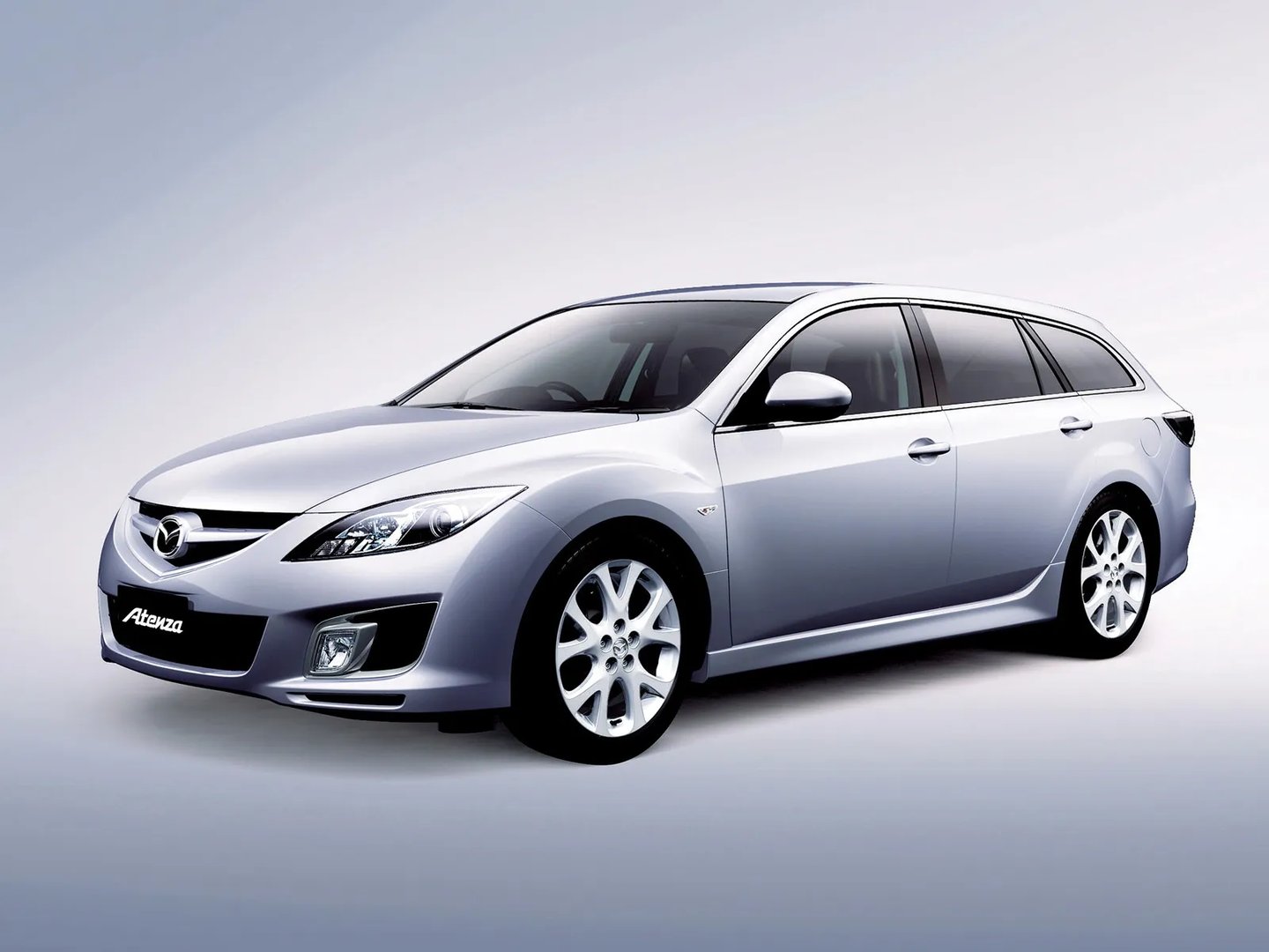 Mazda_Atenza_2_generation__Estate_5-door__4.jpg