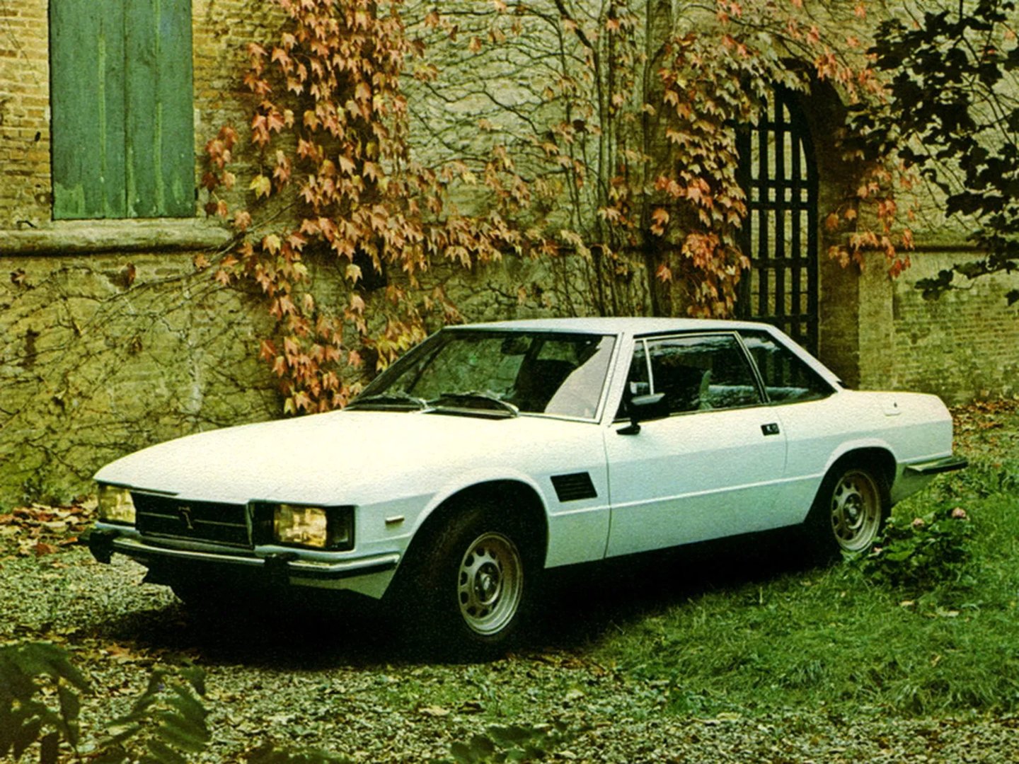 De Tomaso_Longchamp_1_generation__Coupe__7.jpg
