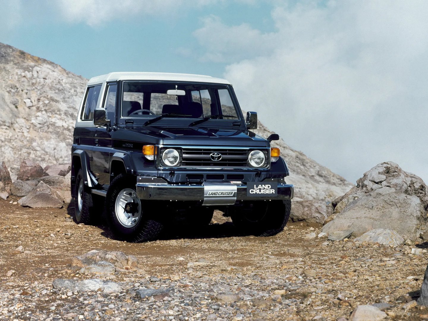 Toyota_LC_8_generation_restyling__SUV_3-doors__1.jpg