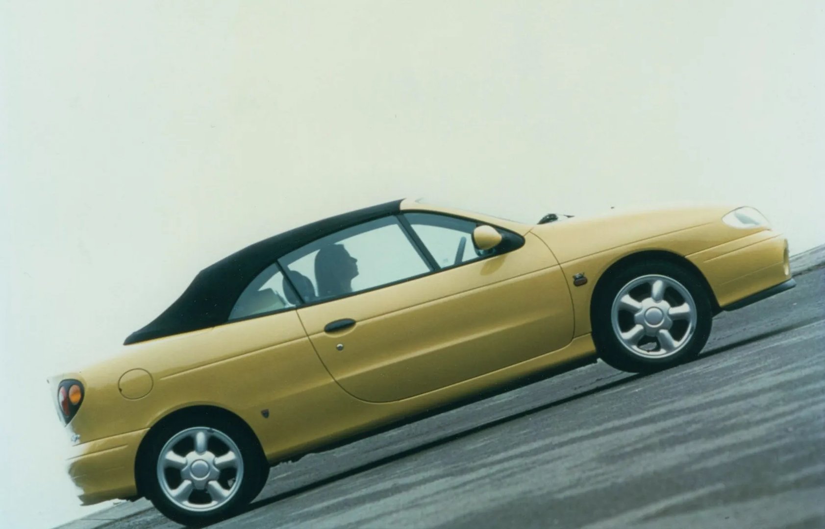 Renault_Megane_1_generation__Cabrio__2.jpg