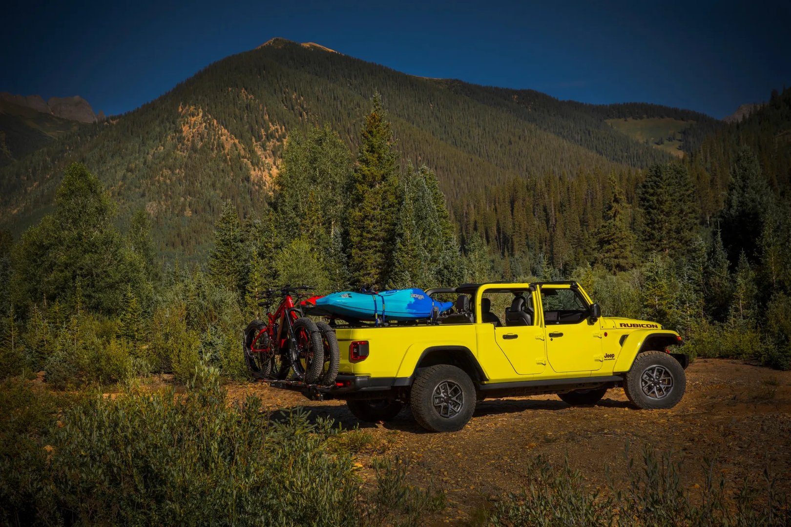 Jeep_Gladiator_2_generation_restyling_1__Pickup_double-cab__12.jpg