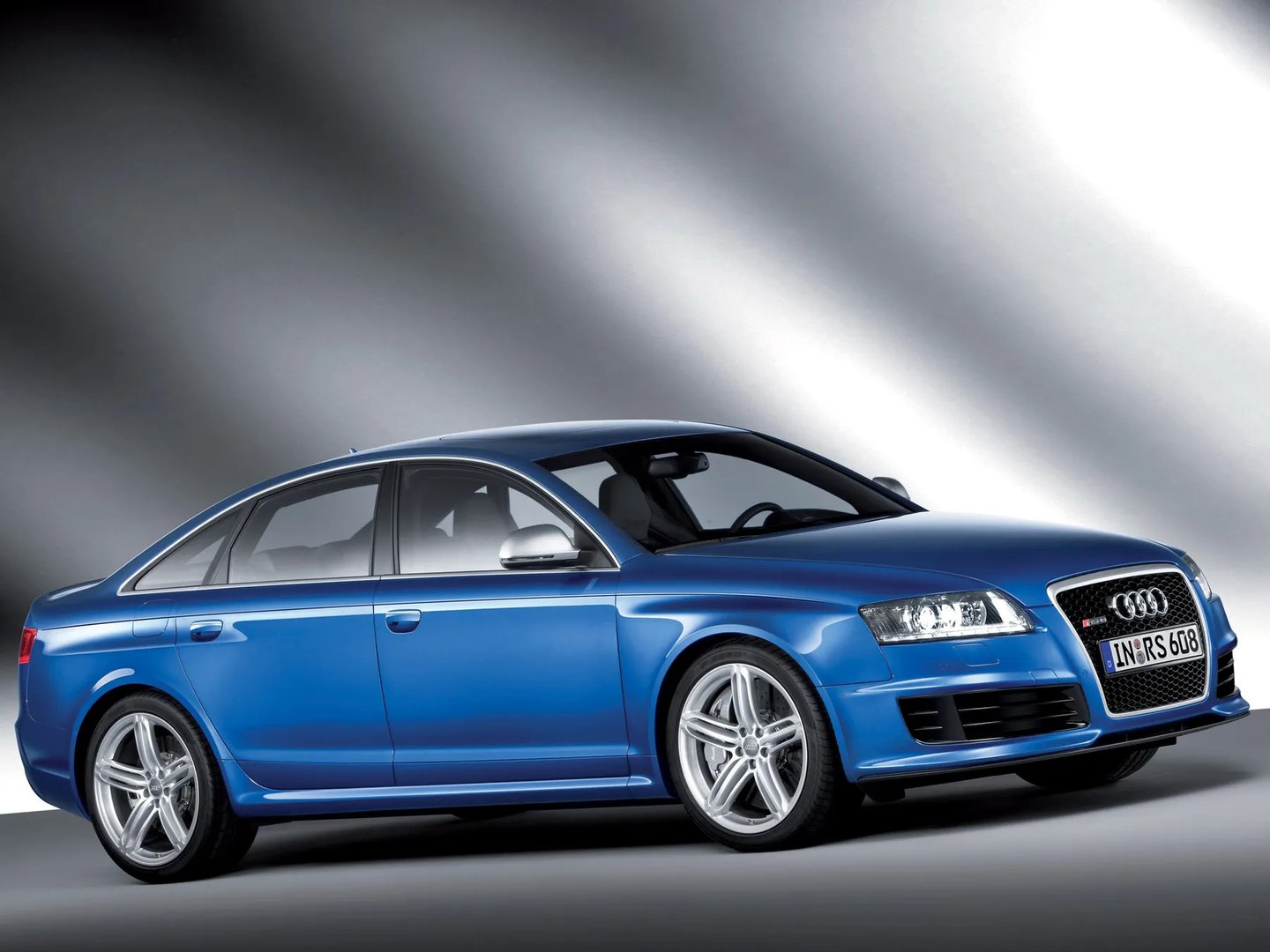 Audi_RS6_2_generation__Sedan__2.jpg