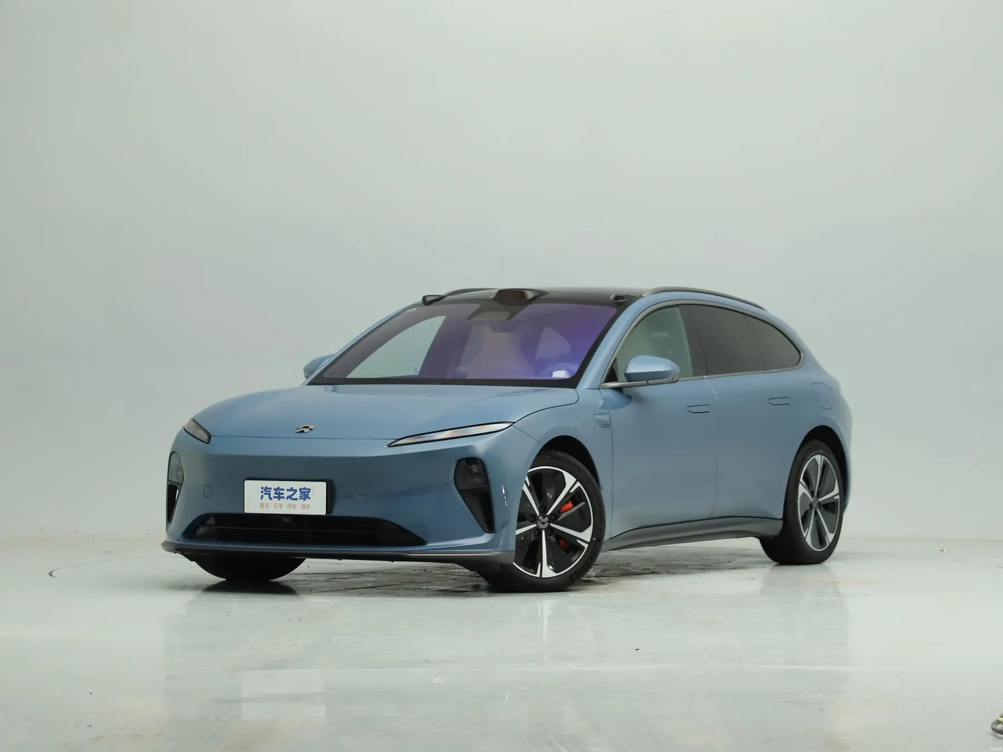 nio_ET5_1_generation__Estate_5-door__1.jpg