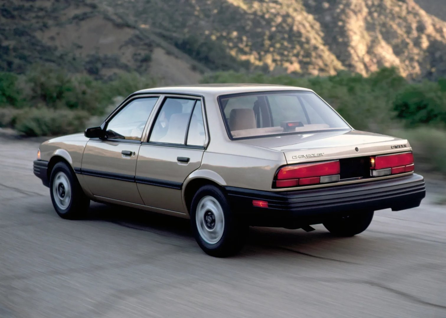 Chevrolet_Cavalier_2_generation__Sedan__2.jpg