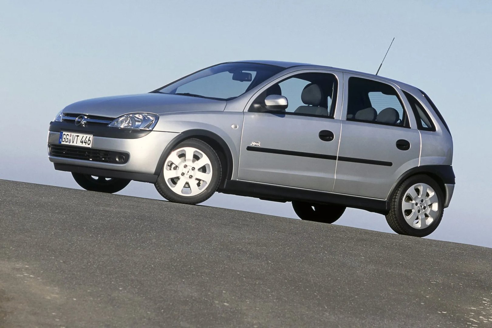 Opel_Corsa_3_generation__Mini_5-doors__9.jpg