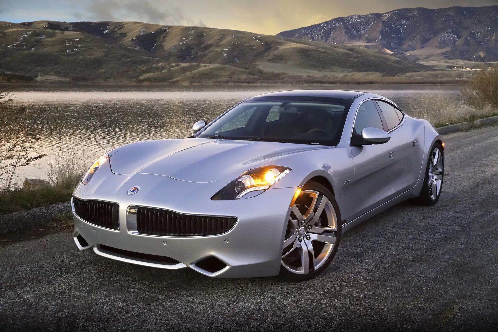 Fisker_Karma_1_generation__Sedan__5.jpg