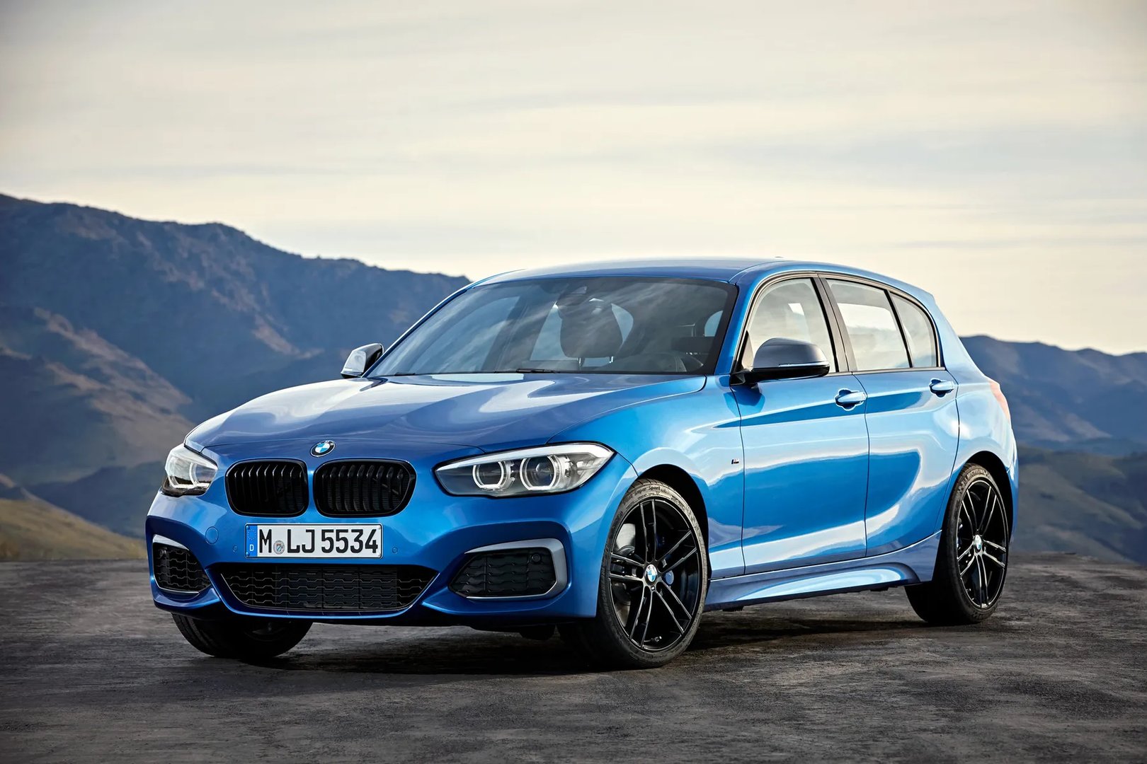 F20  Hatchback 5-door