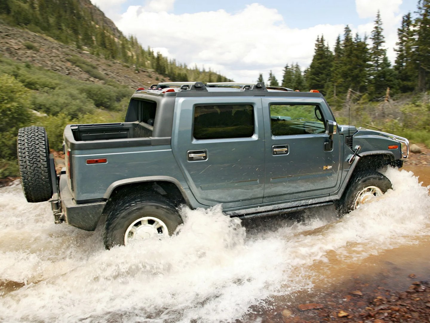 Hummer_H2_1_generation__Pickup_double-cab__12.jpg