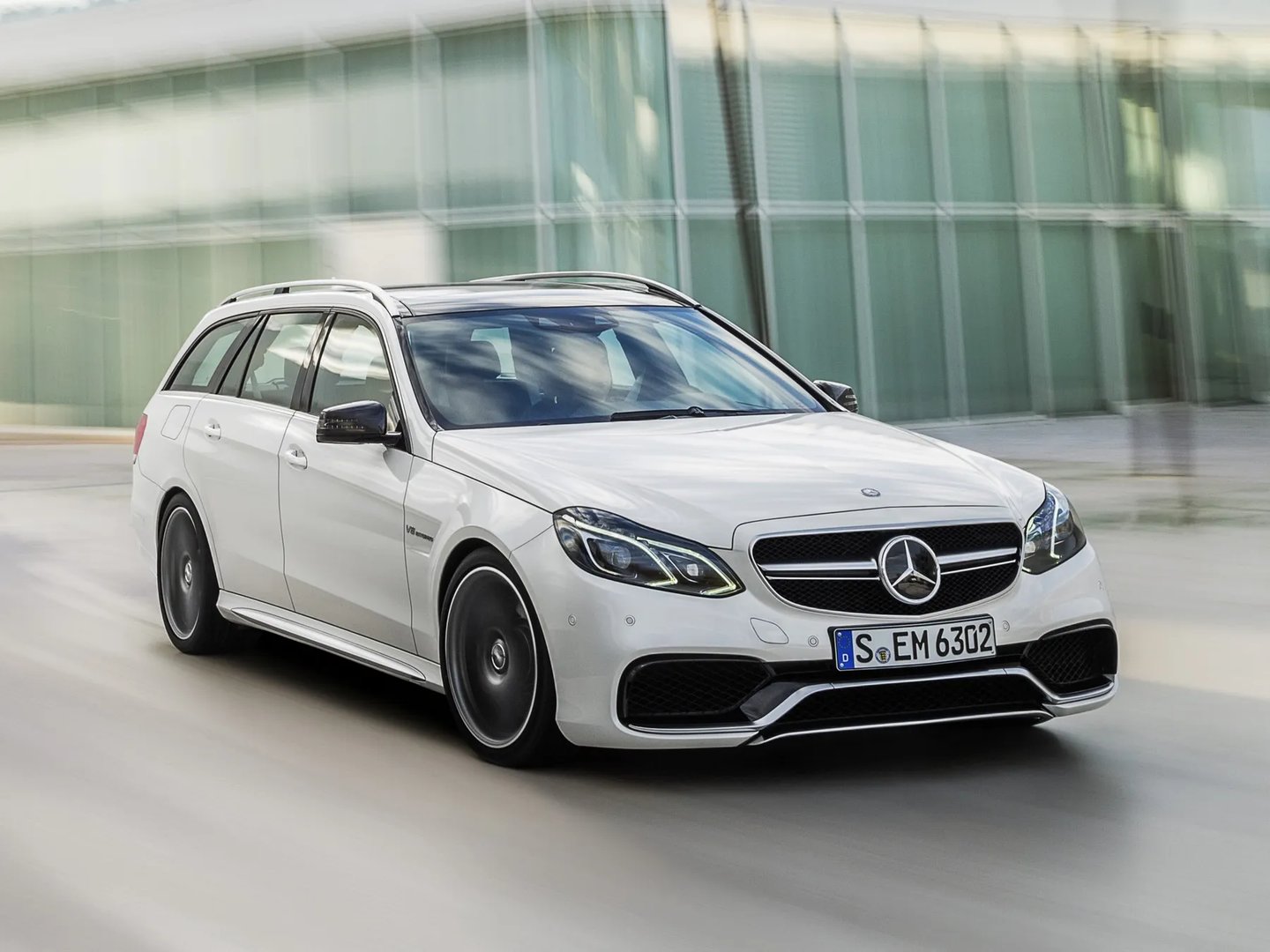 Mercedes_E-Class_AMG_4_generation_restyling__Estate_5-door__9.jpg