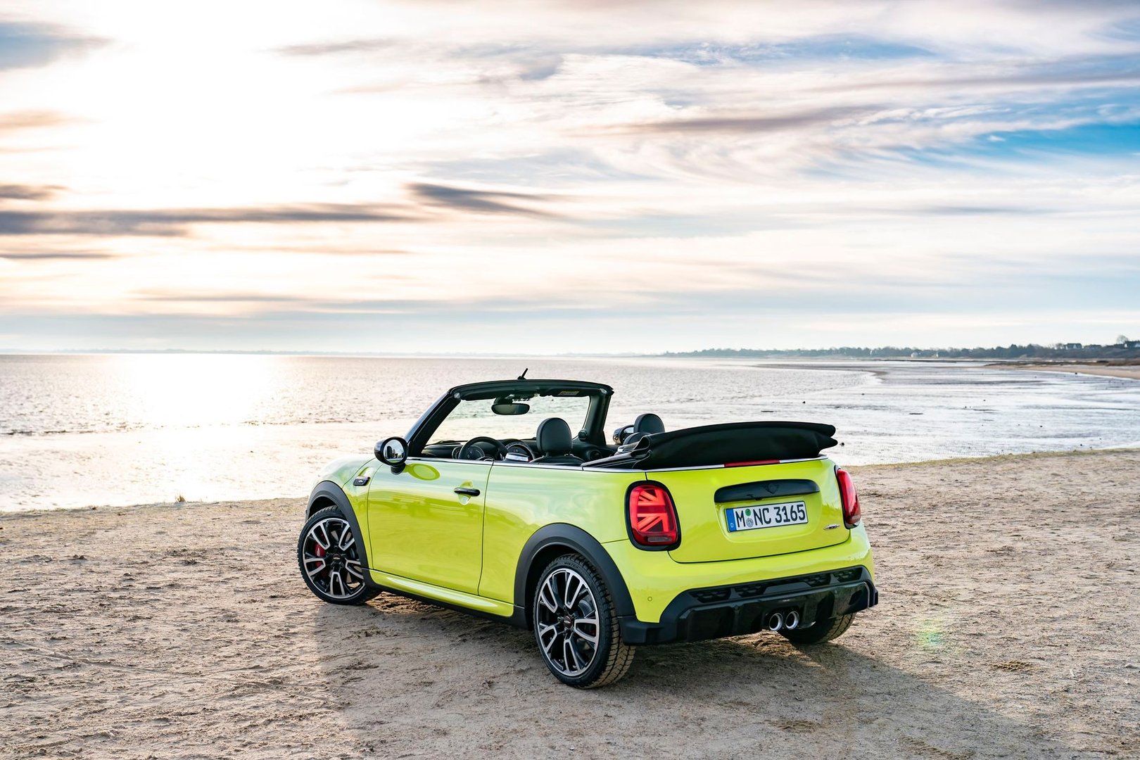 mini_Cabrio_3_generation_restyling_2__Cabrio__13.jpg