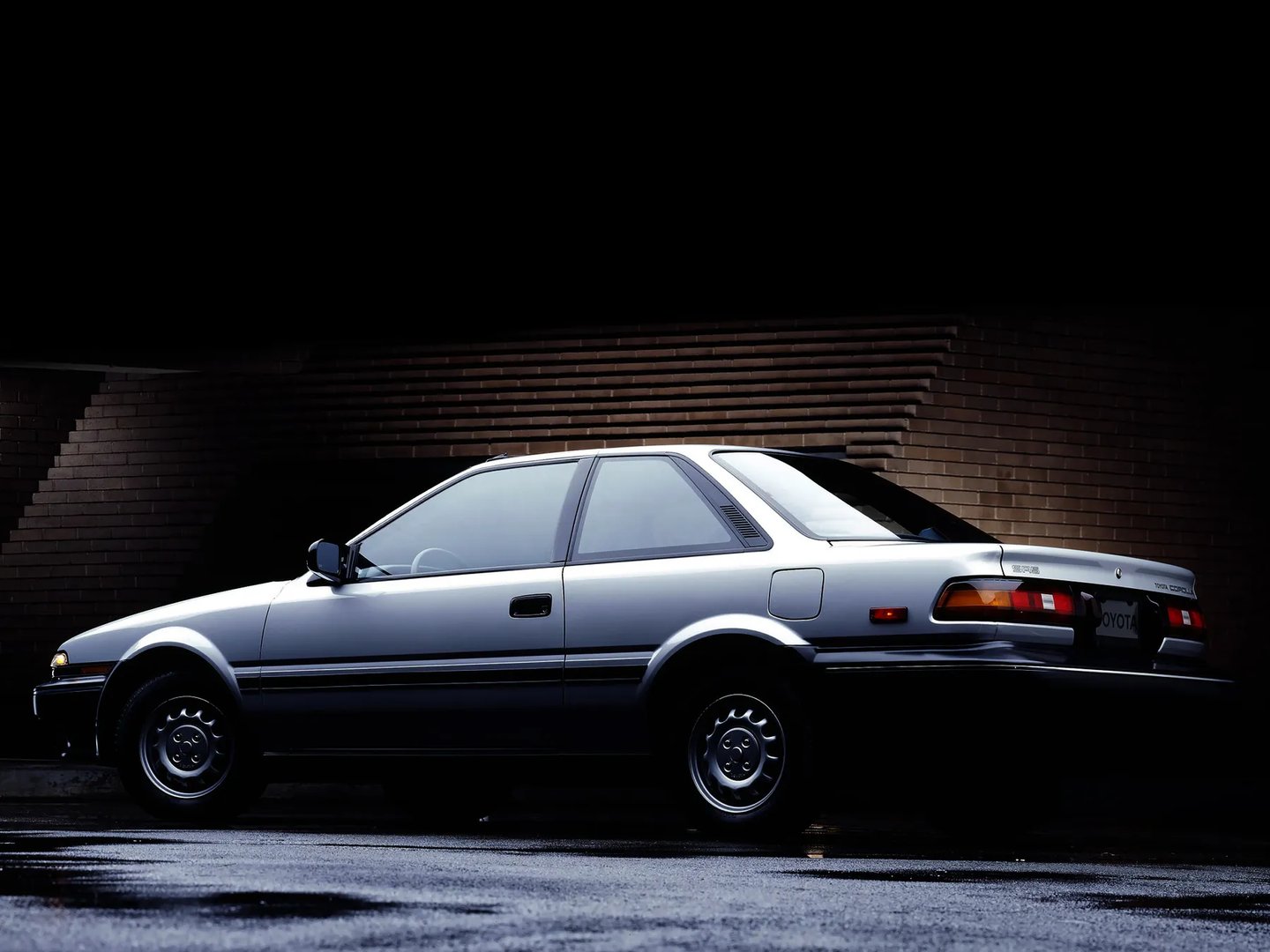 Toyota_Corolla_6_generation__Coupe__5.jpg