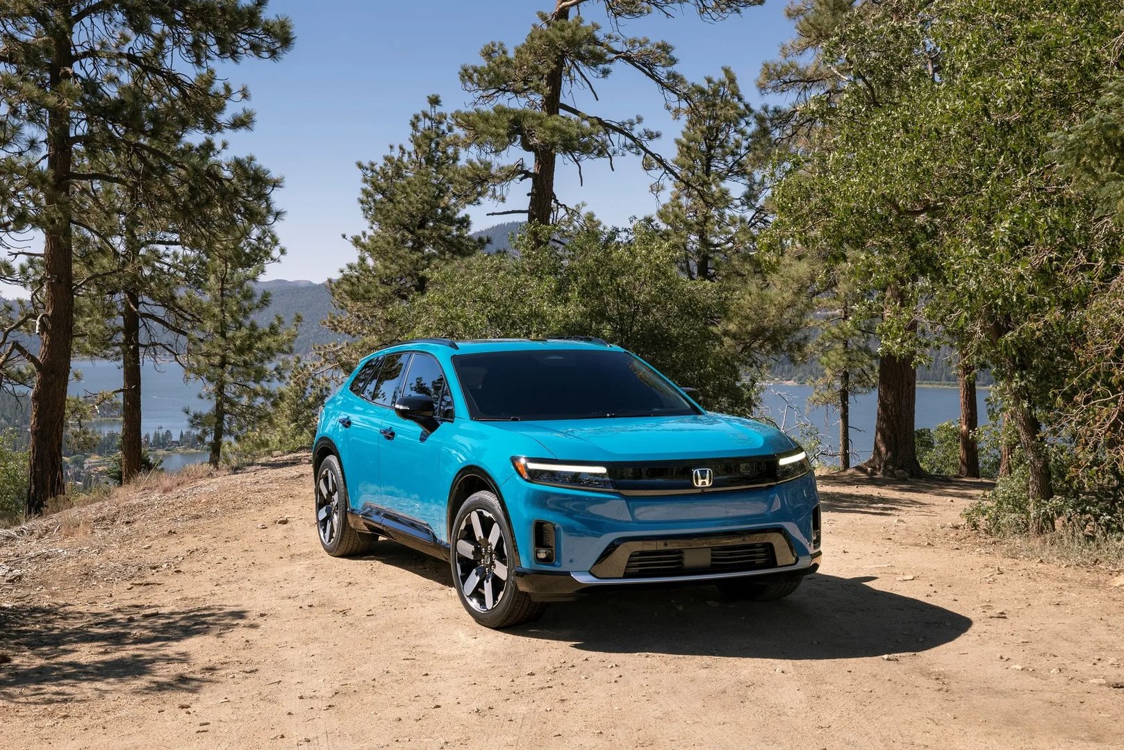 Honda_Prologue_1_generation__SUV_5-doors__3.jpg