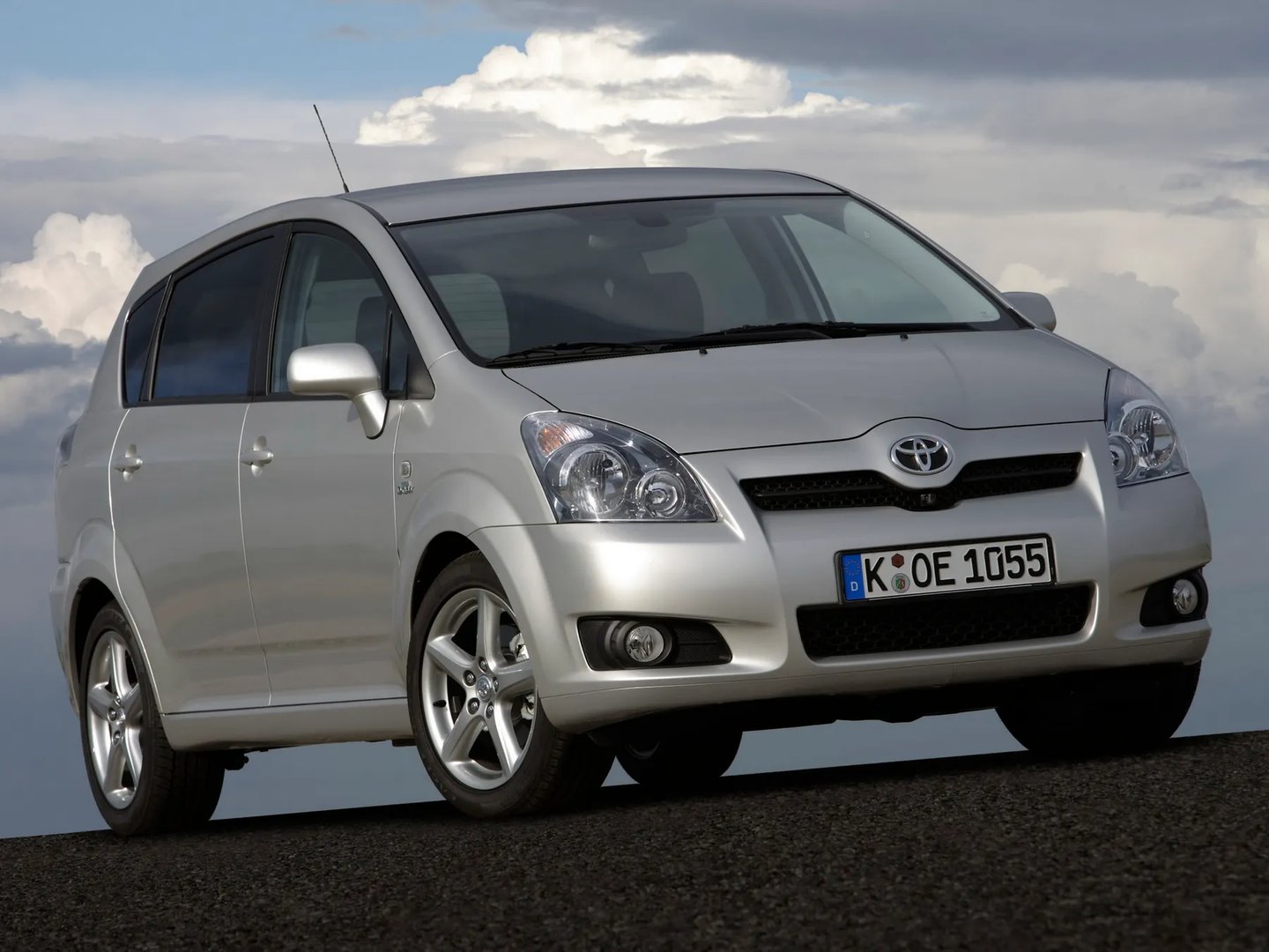 1 generation, restyling 2 