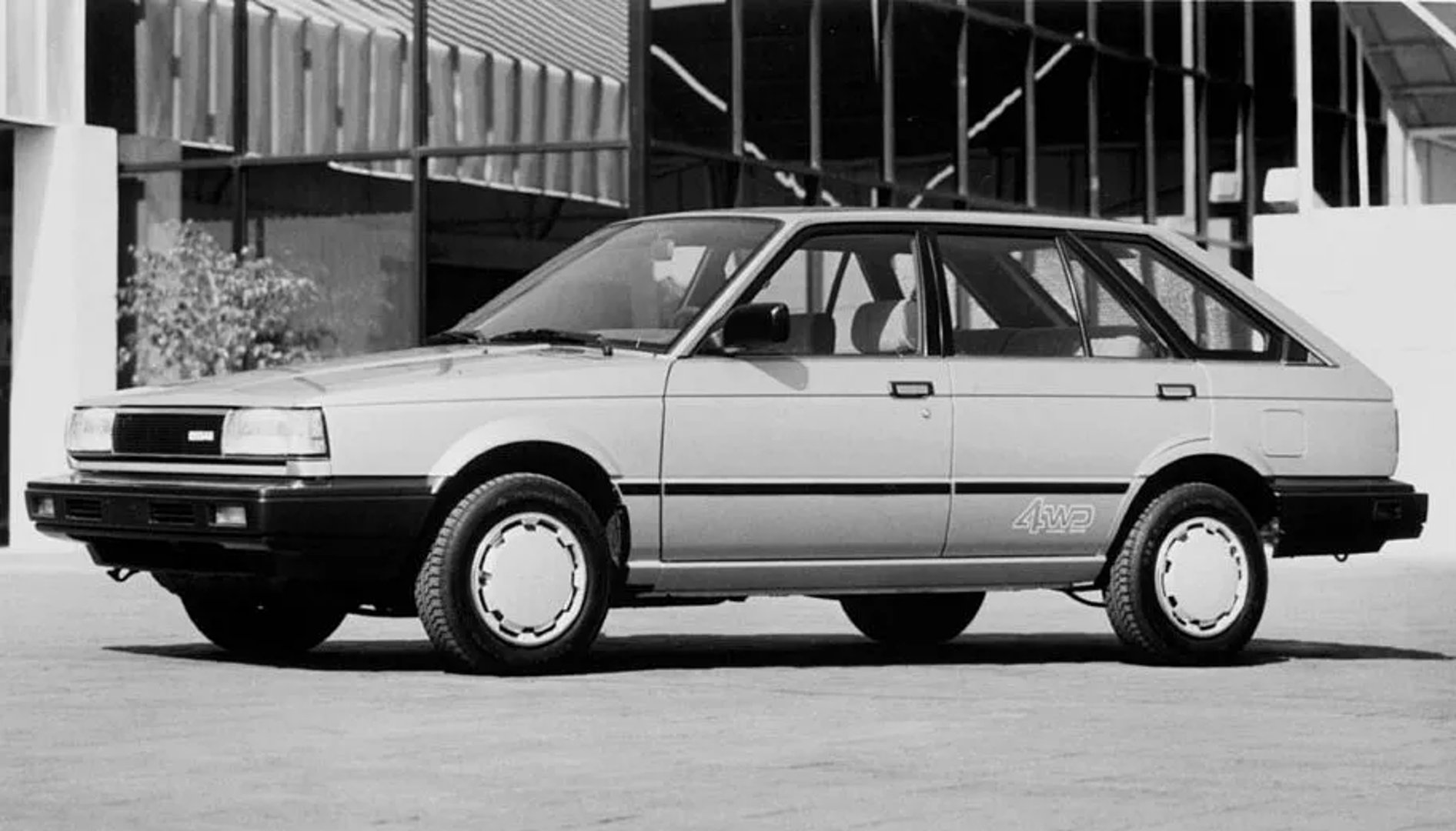 Nissan Sentra 2 generation  Estate 5-door