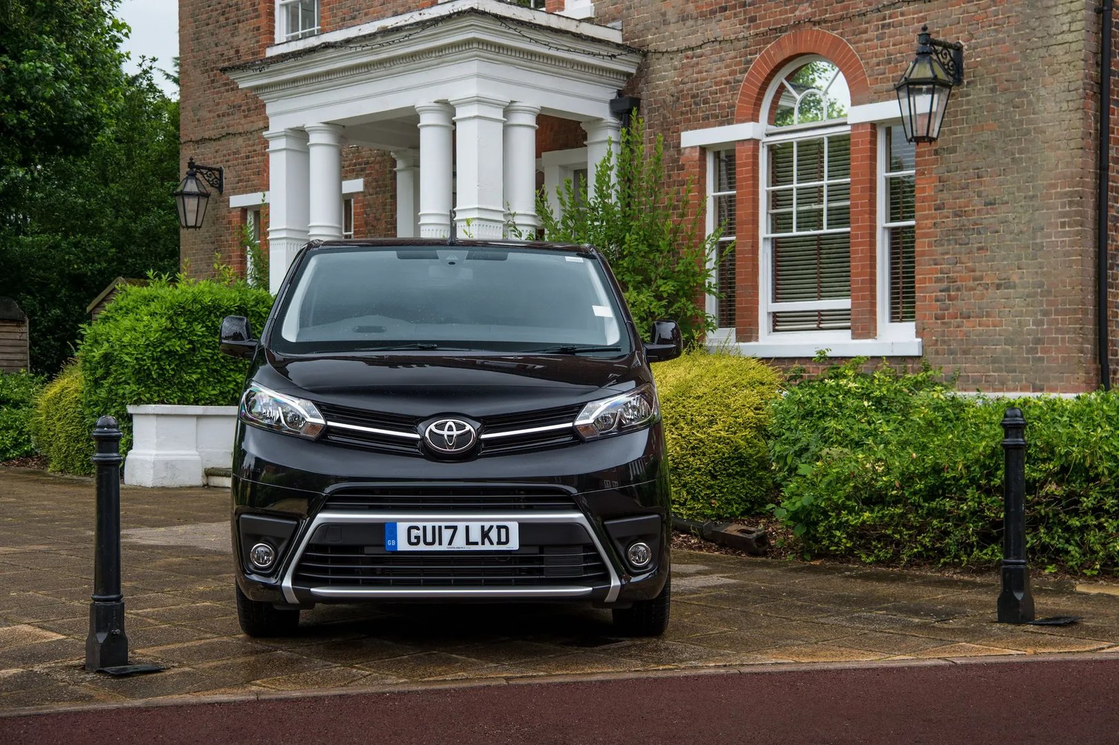 Toyota_ProAce_2_generation__Van_Long__3.jpg