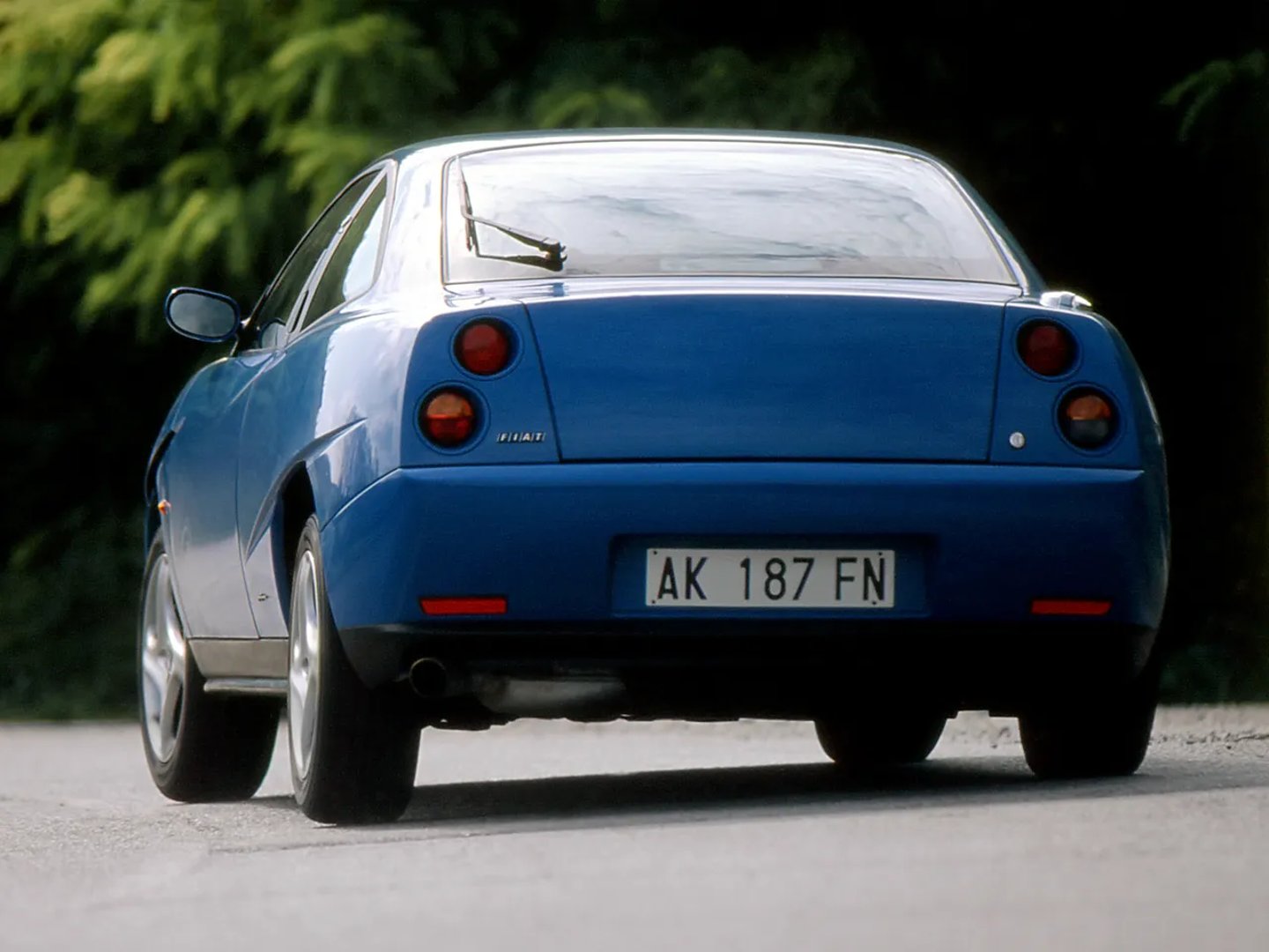Fiat_Coupe_1_generation__Coupe__4.jpg