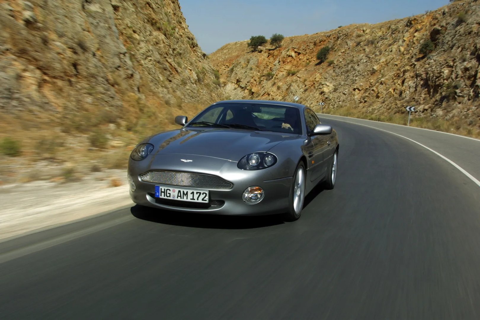 Aston Martin_DB7_1_generation_restyling__Coupe__5.jpg