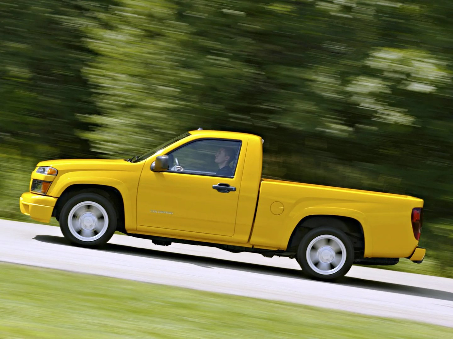 Chevrolet_Colorado_1_generation__Pickup_single-cab__6.jpg