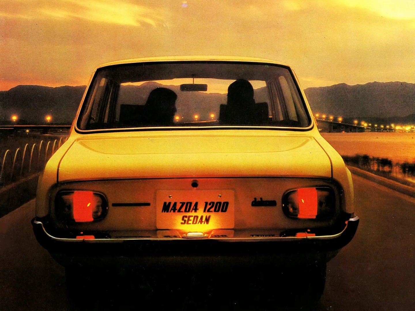 Mazda_Familia_2_generation__Sedan__3.jpg