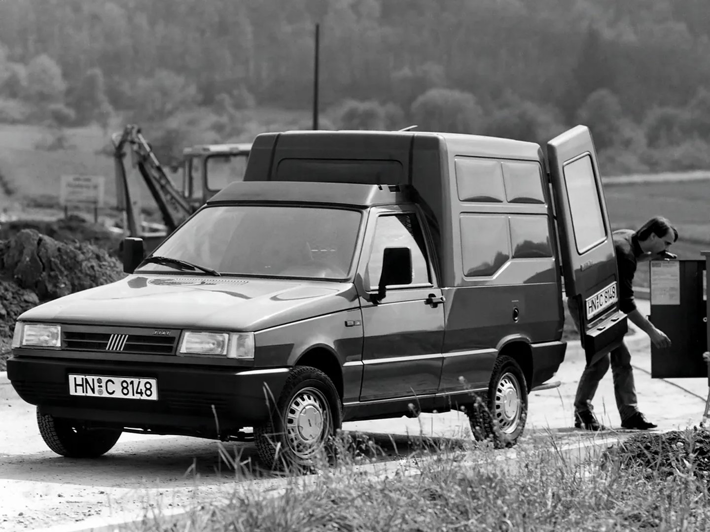 Fiat_Fiorino_2_generation__Compact_Van__3.jpg