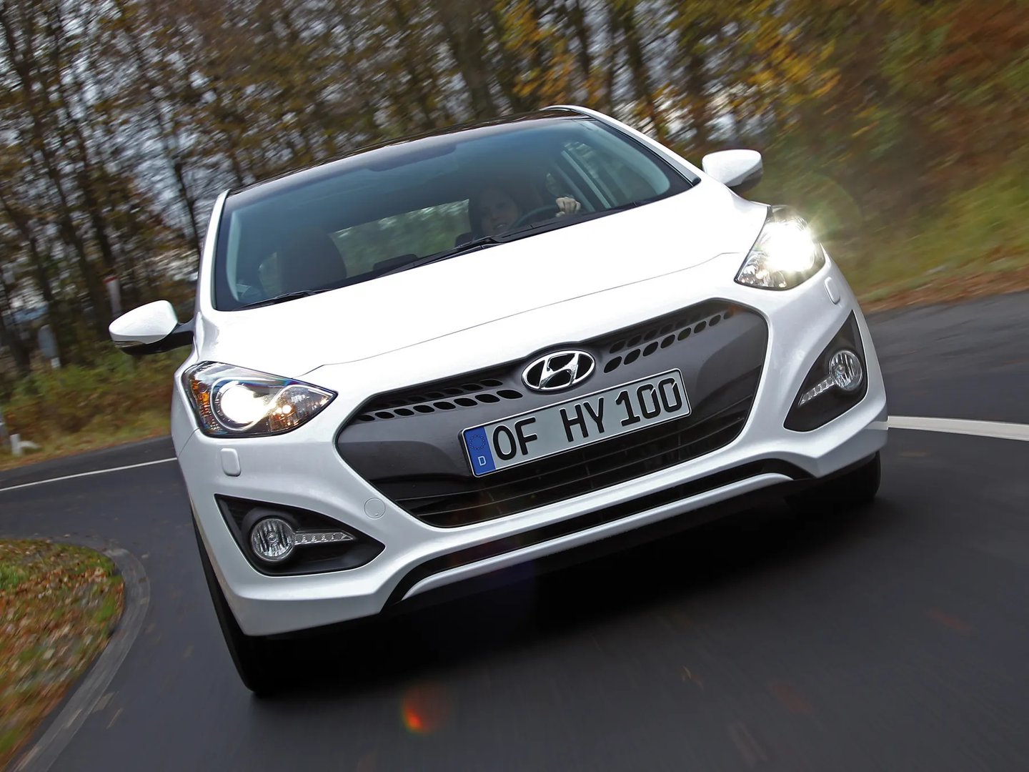 Hyundai_i30_2_generation__Hatchback_3-door__1.jpg