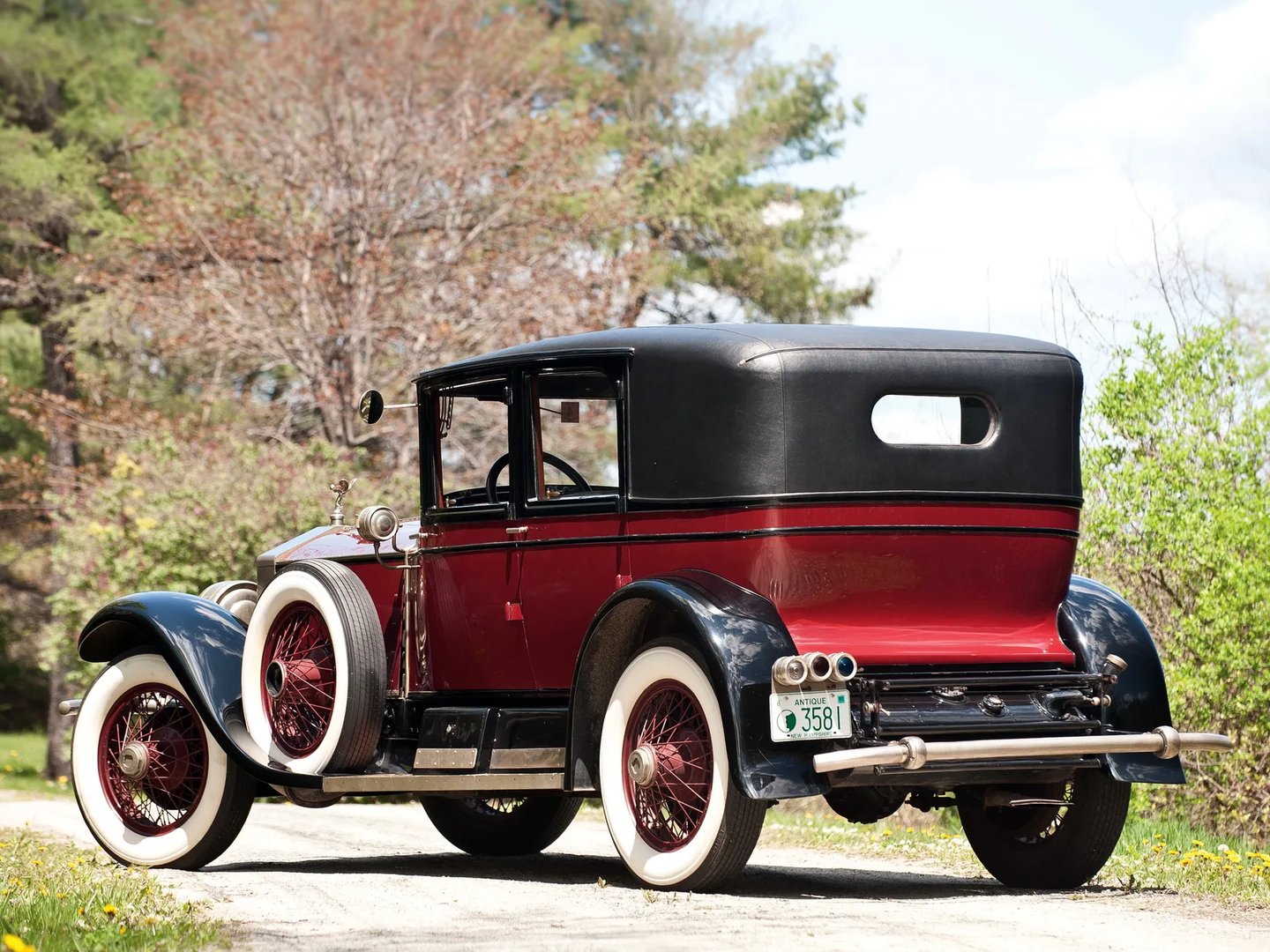 Rolls-Royce_Phantom_1_generation__Sedan__7.jpg