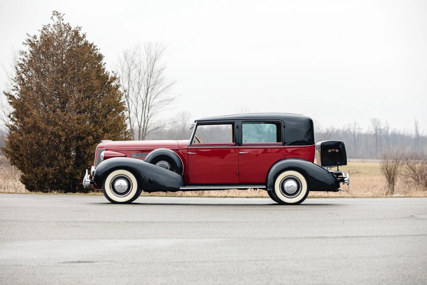 Buick_Roadmaster_1_generation__Limousine__7.jpg