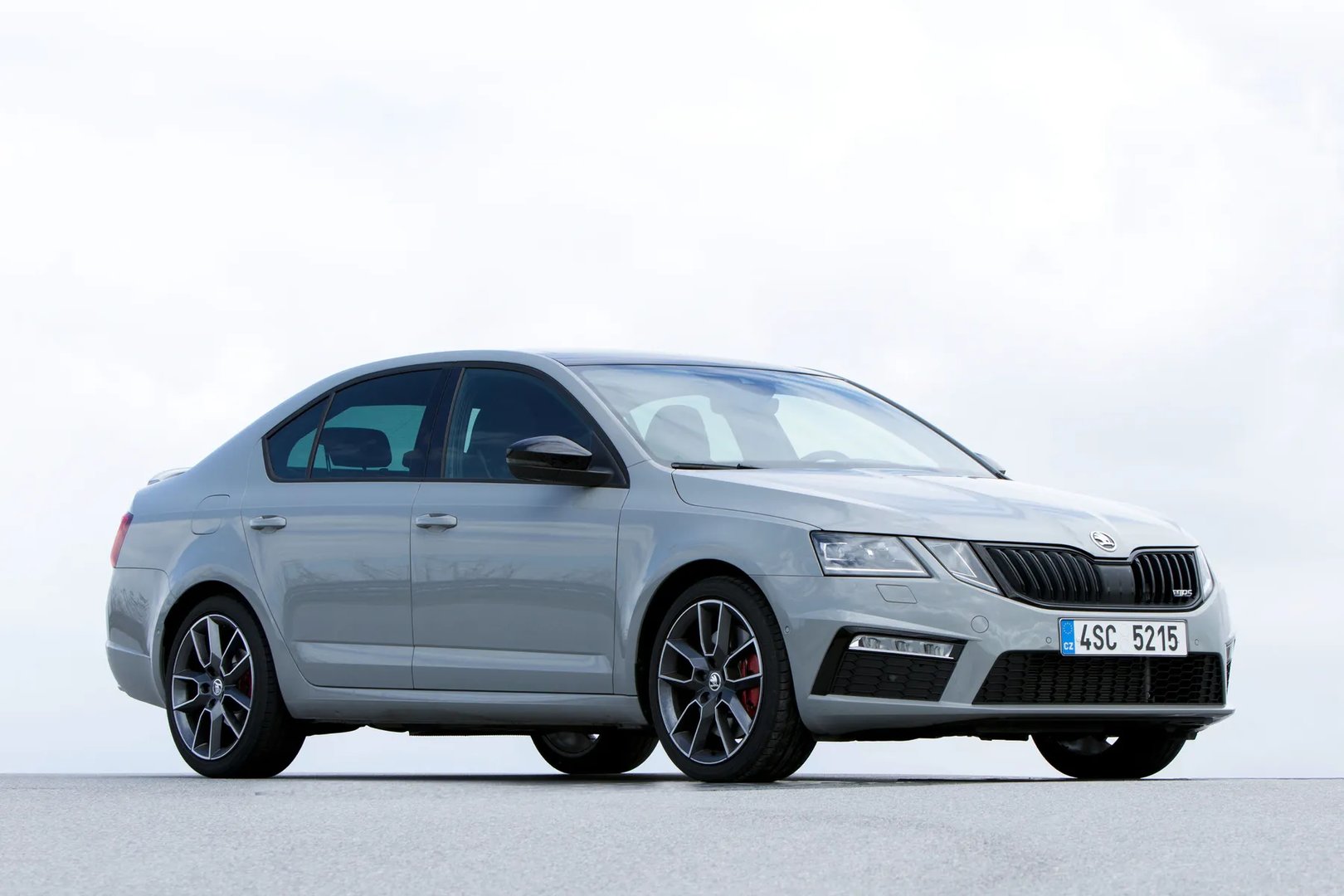 Skoda_Octavia_RS_3_generation_restyling__Liftback__1.jpg